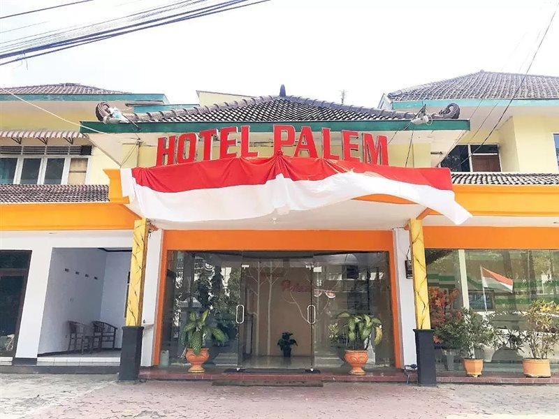 Hotel Palem 2 Syariah Malang Redpartner Zewnętrze zdjęcie